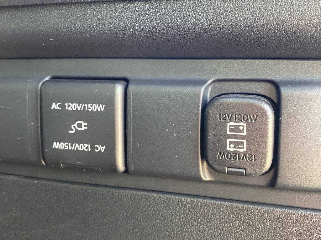 Used 2025 MAZDA CX-70 Plug-In Hybrid w/ Premium Plus AWD/4WD image 37