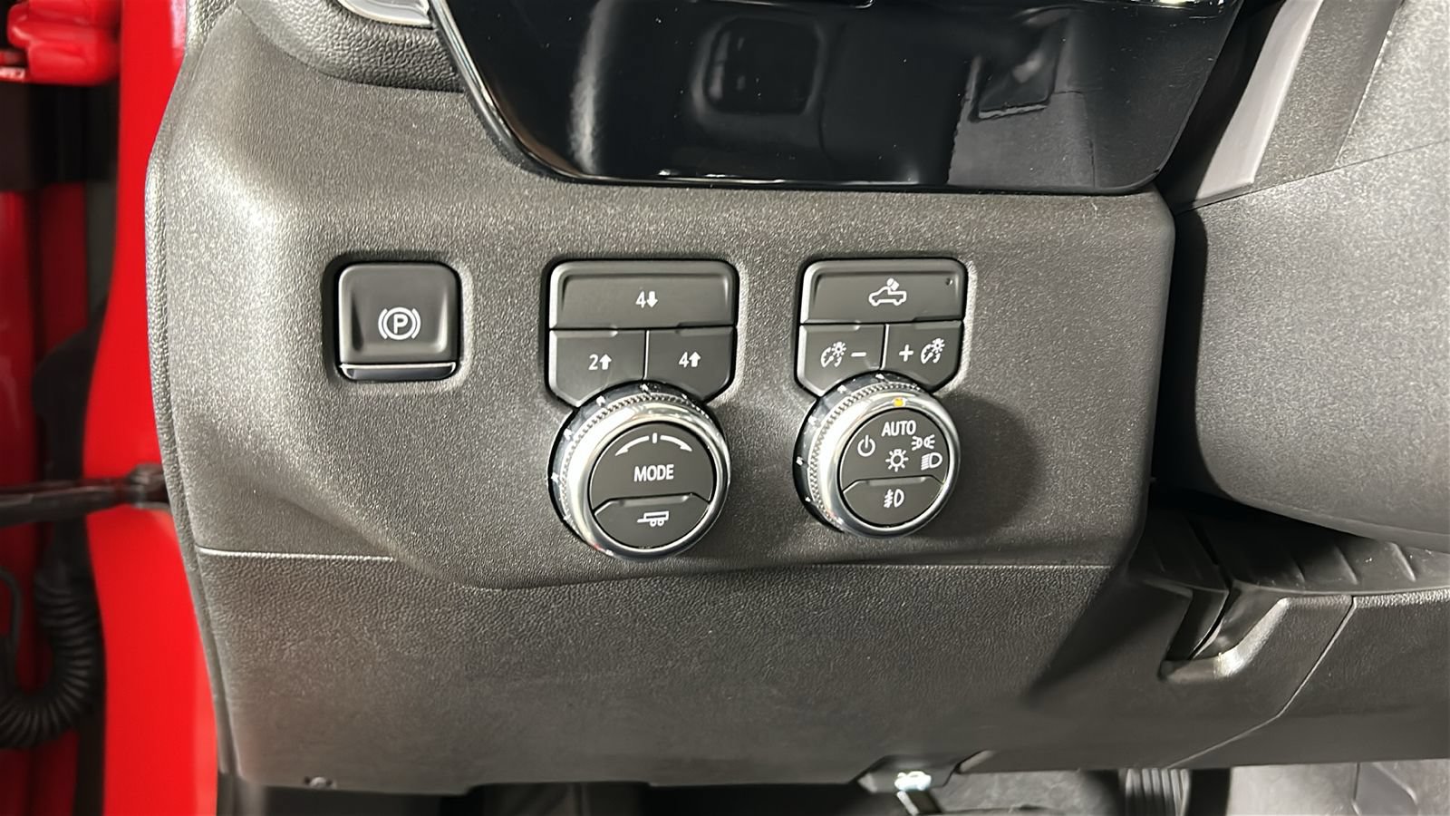 Used 2026 GMC Sierra 2500 SLE w/ SLE Value Package; AWD/4WD image 23