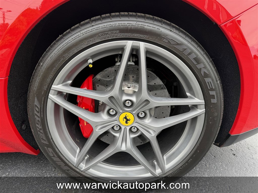 Used 2016 Ferrari California T RWD image 23