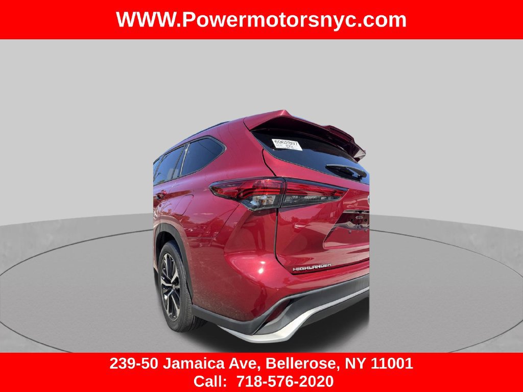 Used 2022 Toyota Highlander XSE FWD image 13