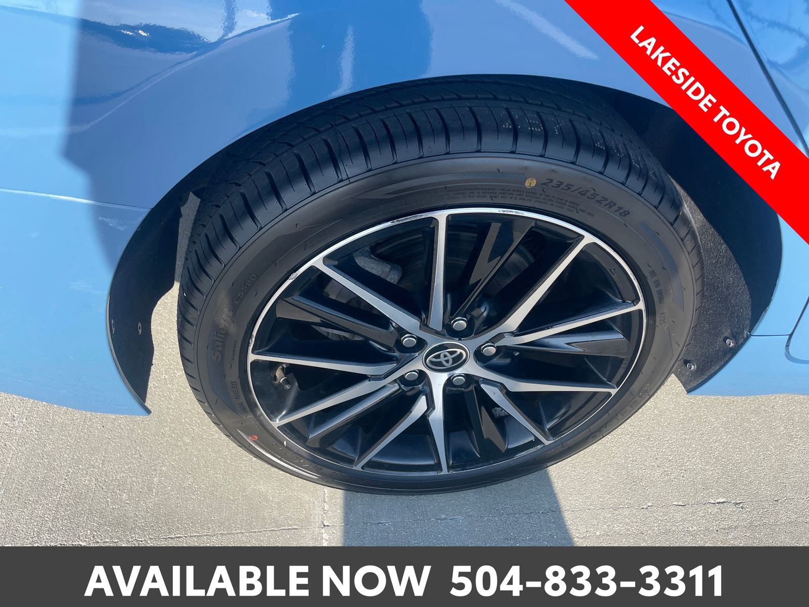 Used 2024 Toyota Camry SE FWD image 11