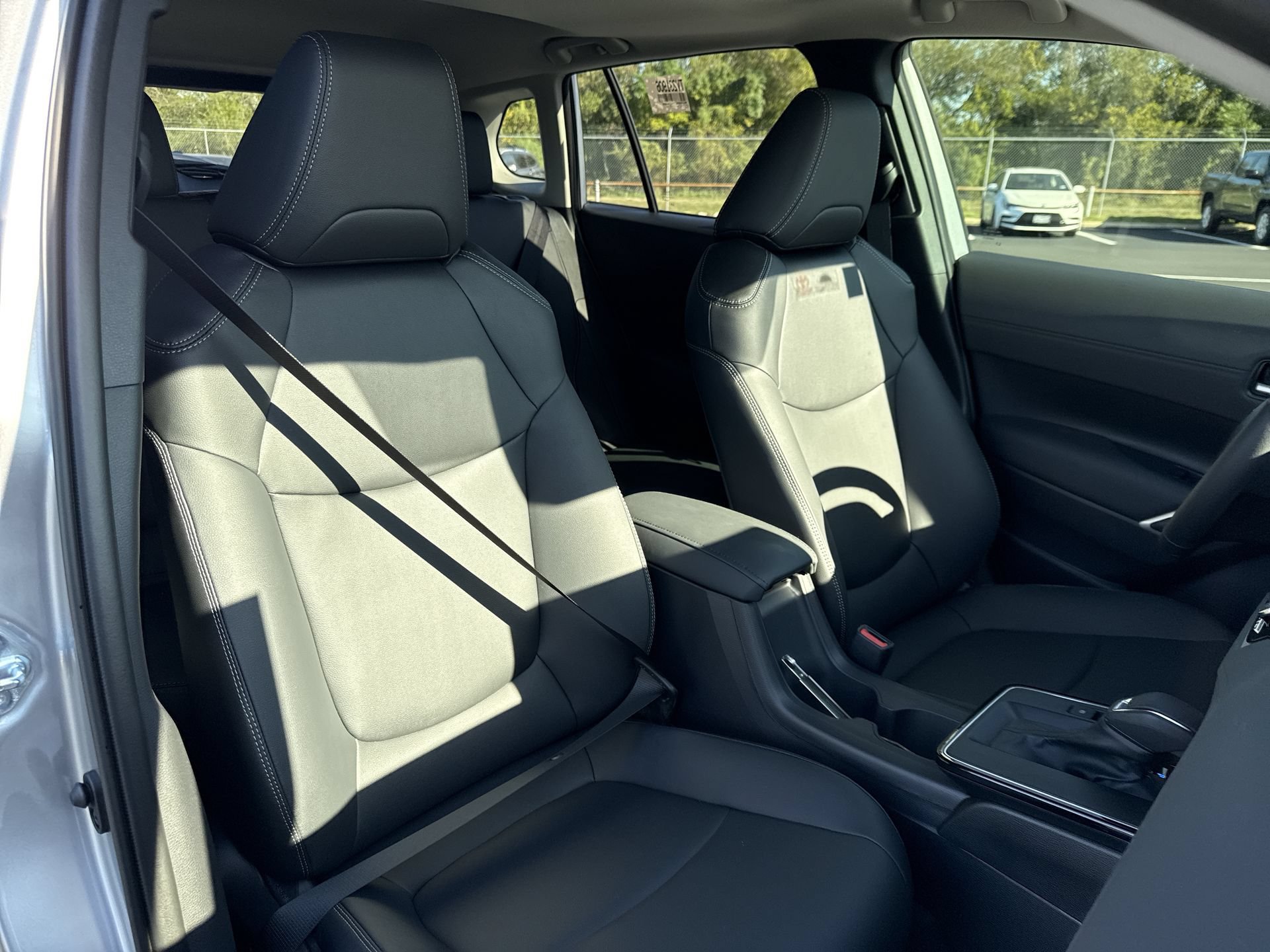 New 2026 Toyota Corolla Cross XLE w/ Convenience Package FWD image 26