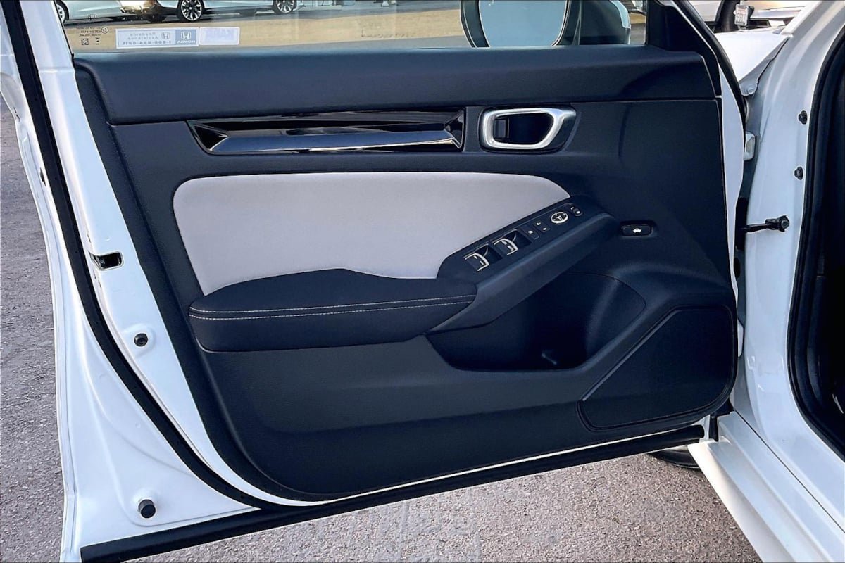 Used 2024 Honda Civic EX image 17