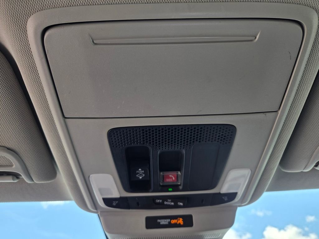 Used 2024 Honda Accord EX-L image 16
