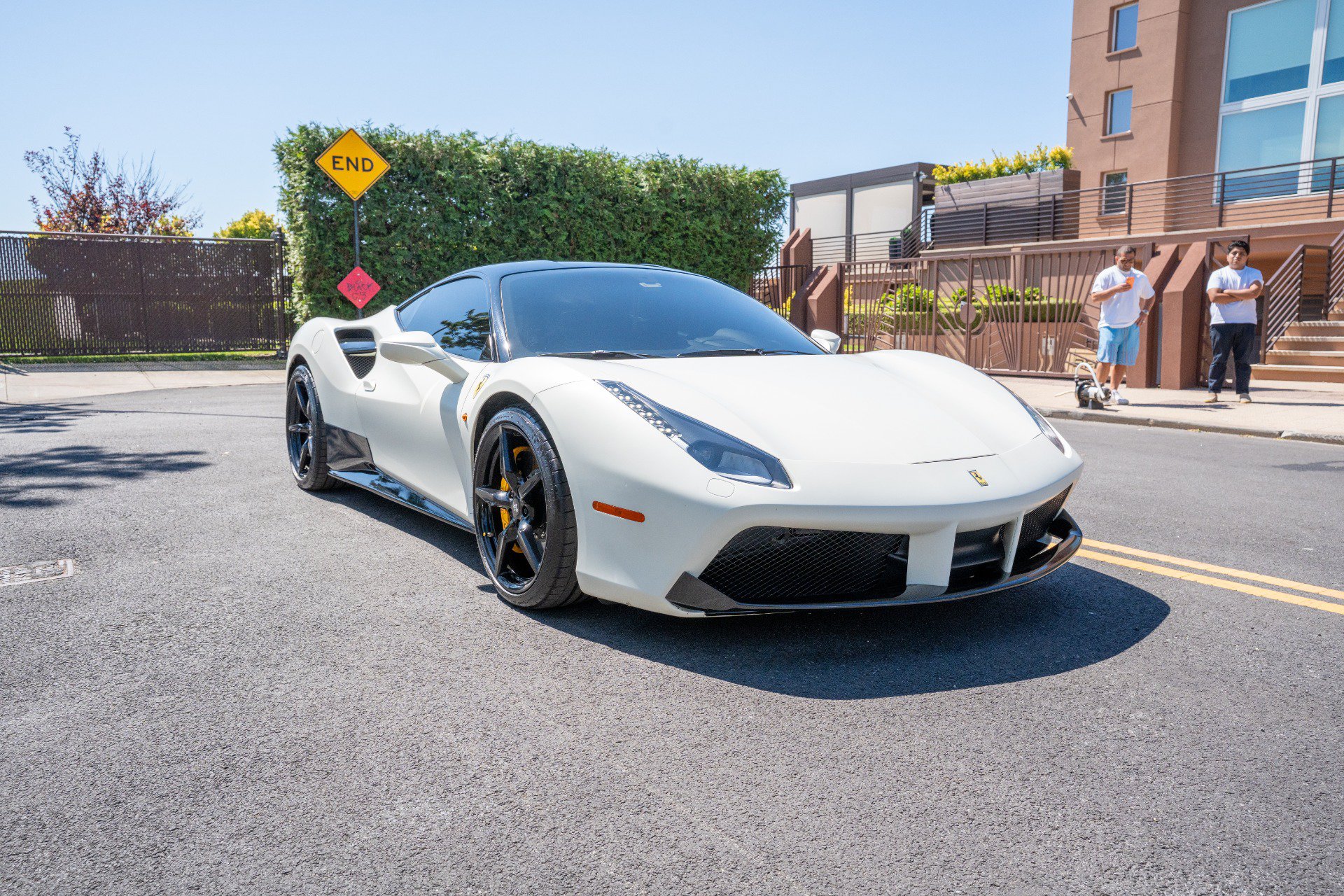 Used 2018 Ferrari 488 GTB RWD image 8