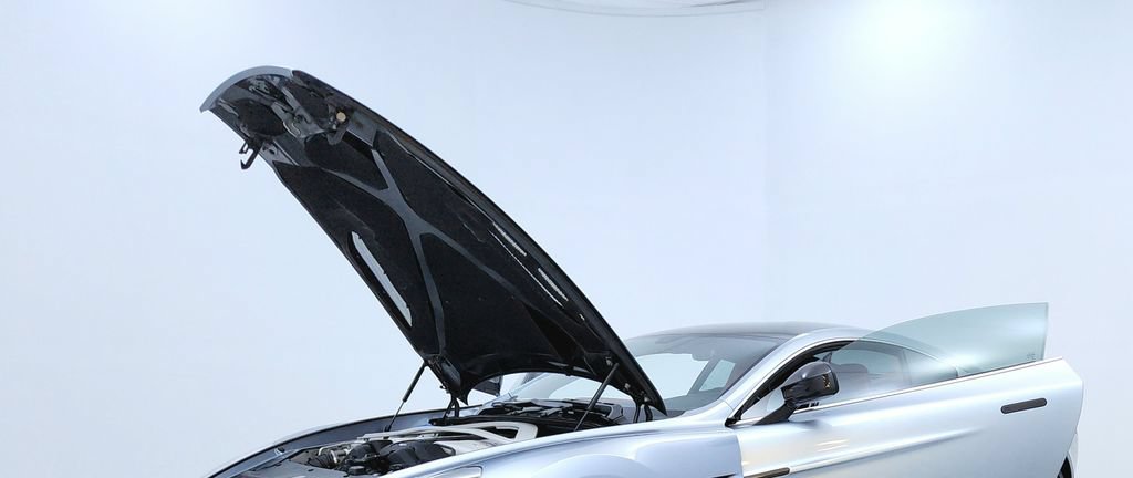 Used 2014 Aston Martin Vanquish Coupe RWD image 9