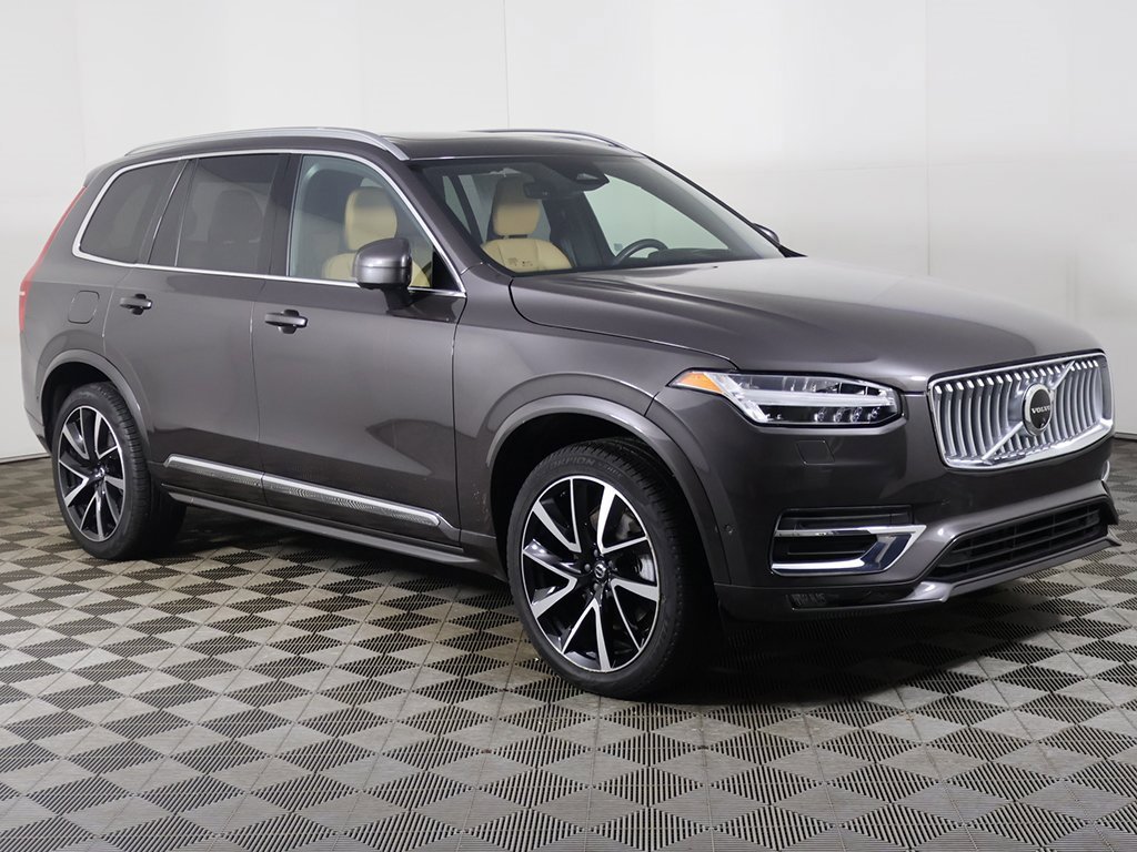 Used 2024 Volvo XC90 B6 Ultimate w/ Protection Package Premier image 2