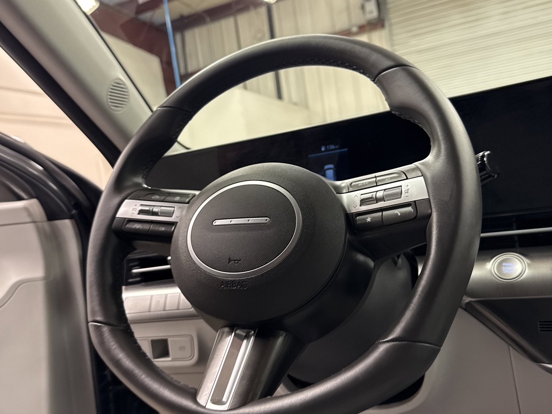 Used 2025 Hyundai Kona SEL image 10