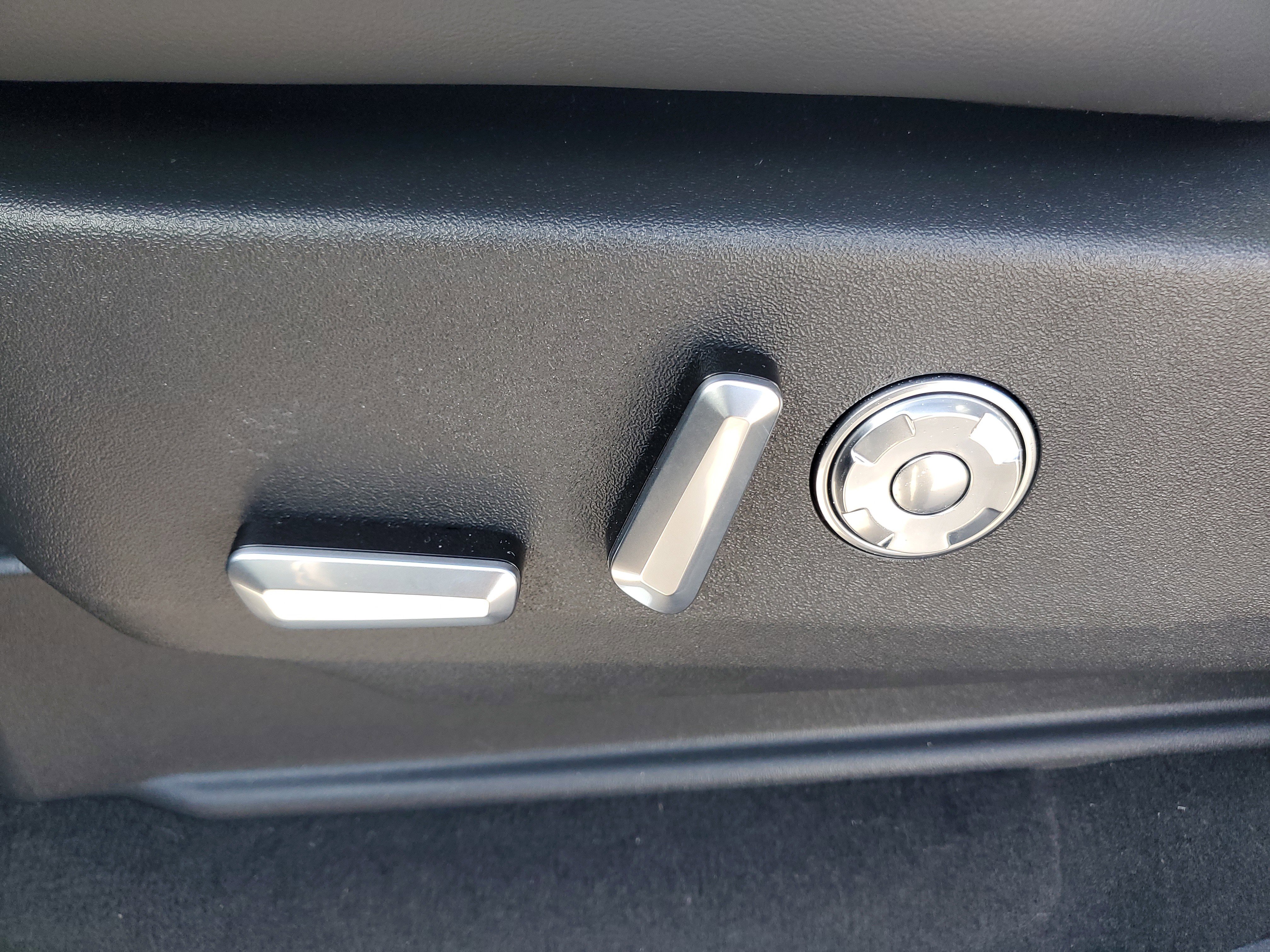 New 2026 Lincoln Navigator Reserve w/ Jet Appearance Package image 13