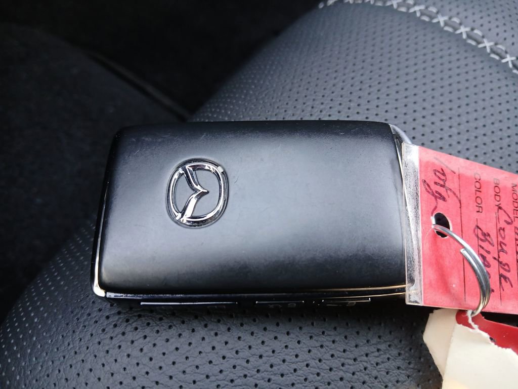 Used 2025 MAZDA MX-5 Miata RF Grand Touring image 26