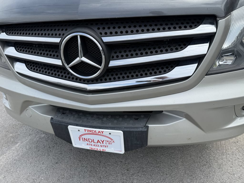 Used 2018 Mercedes-Benz Sprinter 3500 image 29