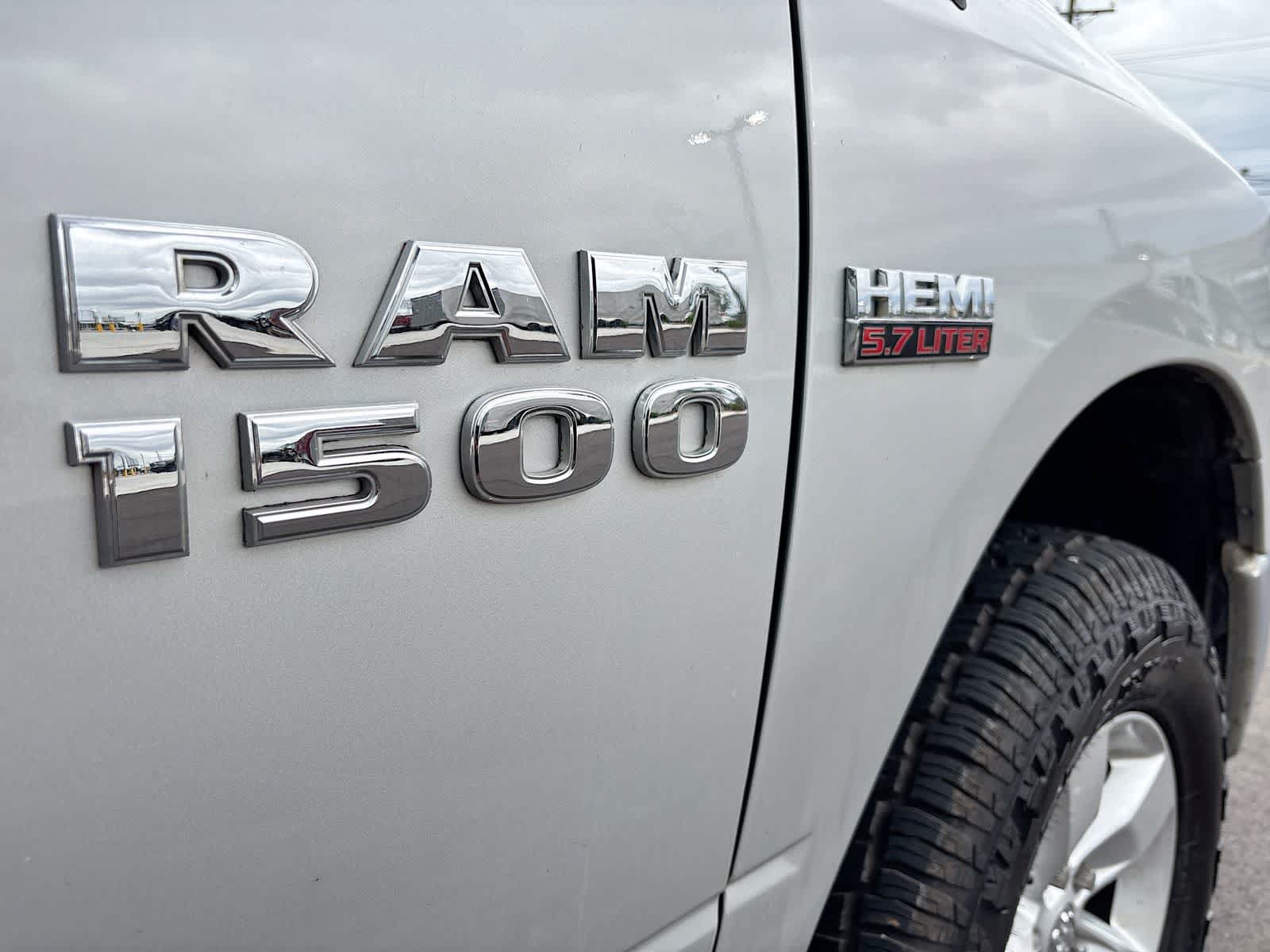 Used 2017 RAM 1500 Classic SLT RWD image 29