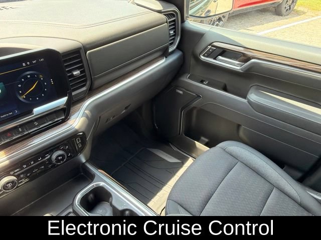 Used 2026 Chevrolet Silverado 1500 LT Trail Boss w/ Convenience Package II AWD/4WD image 36