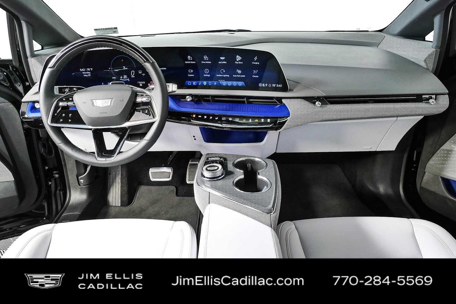 Used 2025 Cadillac Optiq Luxury 1 AWD/4WD image 18