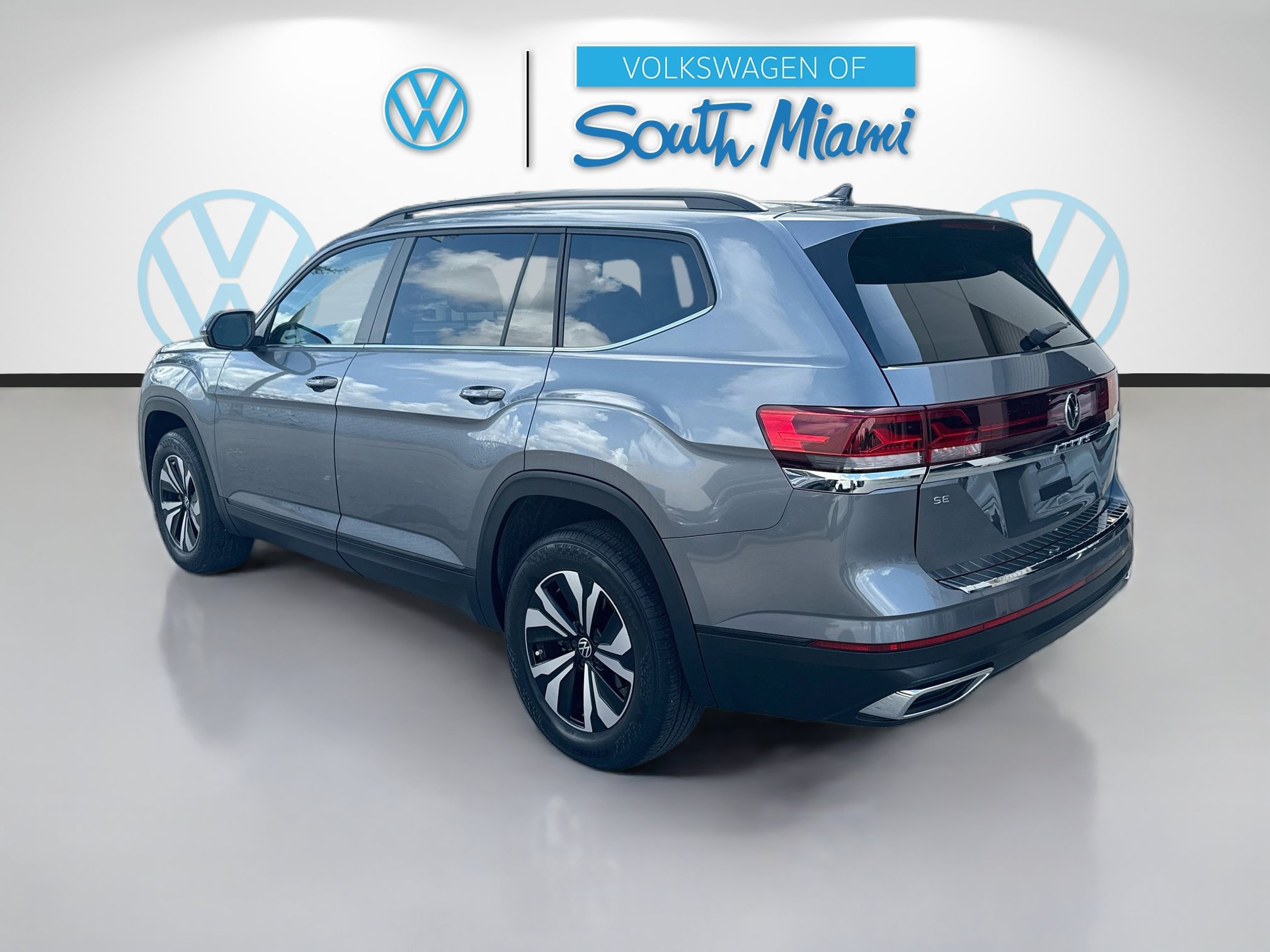 Used 2024 Volkswagen Atlas SE FWD image 5