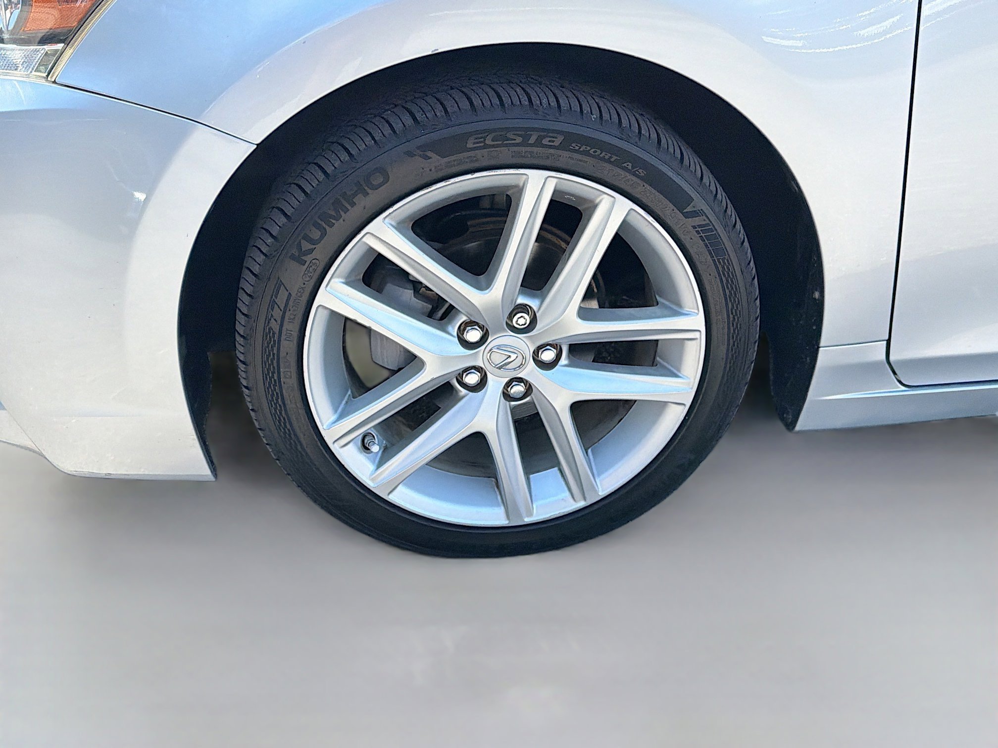 Used 2015 Lexus CT 200h w/ Navigation Package image 38