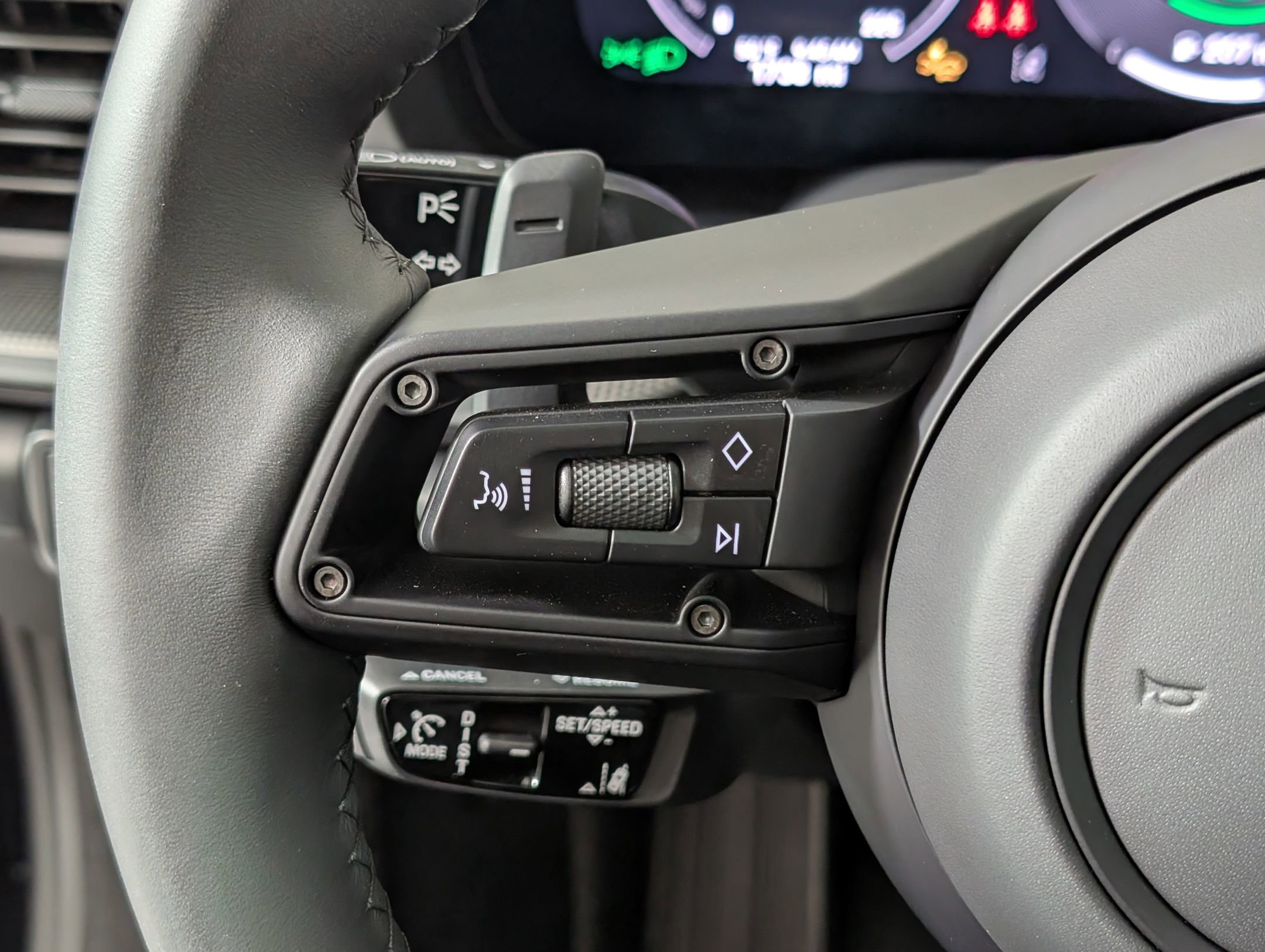 Certified 2025 Porsche 911 Carrera 4 GTS image 17