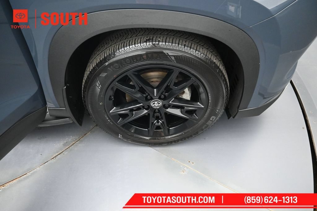 Used 2024 Toyota Grand Highlander AWD Hybrid image 38