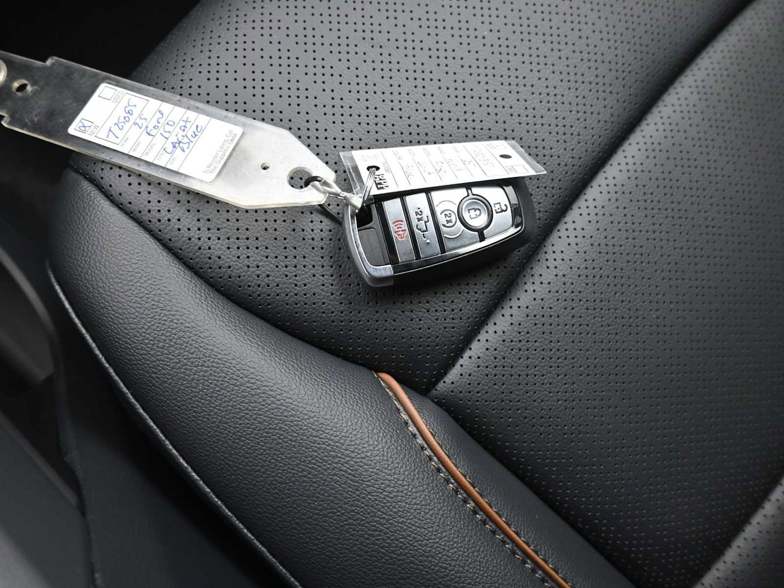 New 2025 Ford F150 Lariat w/ Equipment Group 502A High image 48