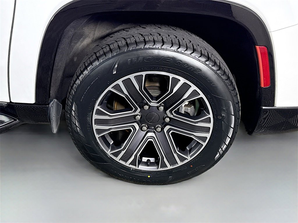 Used 2024 Jeep Wagoneer L Series II w/ Flexible Seating Group image 37