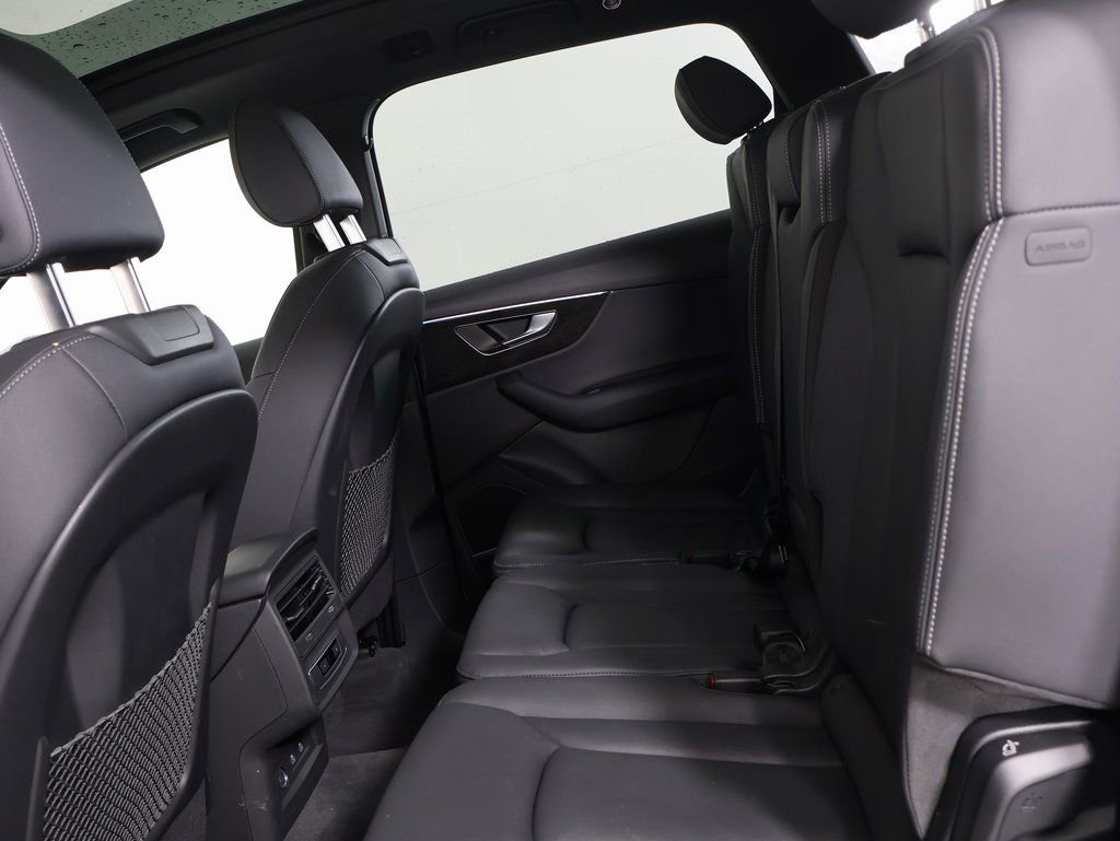 Used 2025 Audi Q7 2.0T Premium w/ Convenience Plus Package image 26