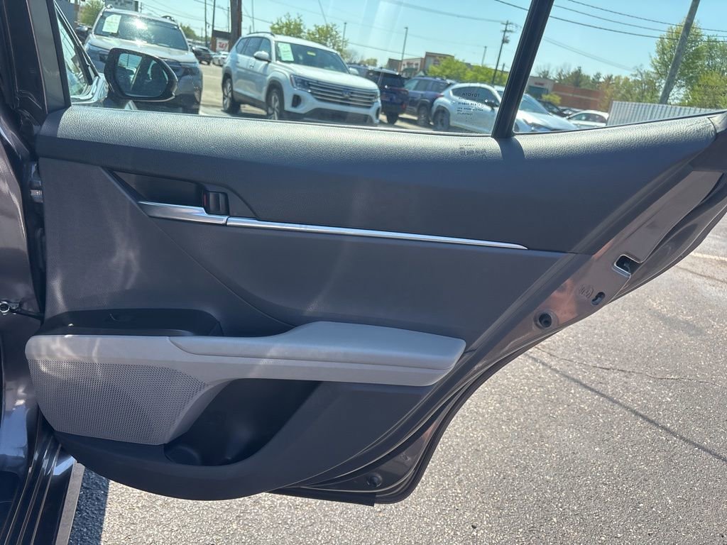 Used 2024 Toyota Camry LE image 27
