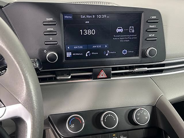 Used 2025 Hyundai Elantra SE FWD image 21