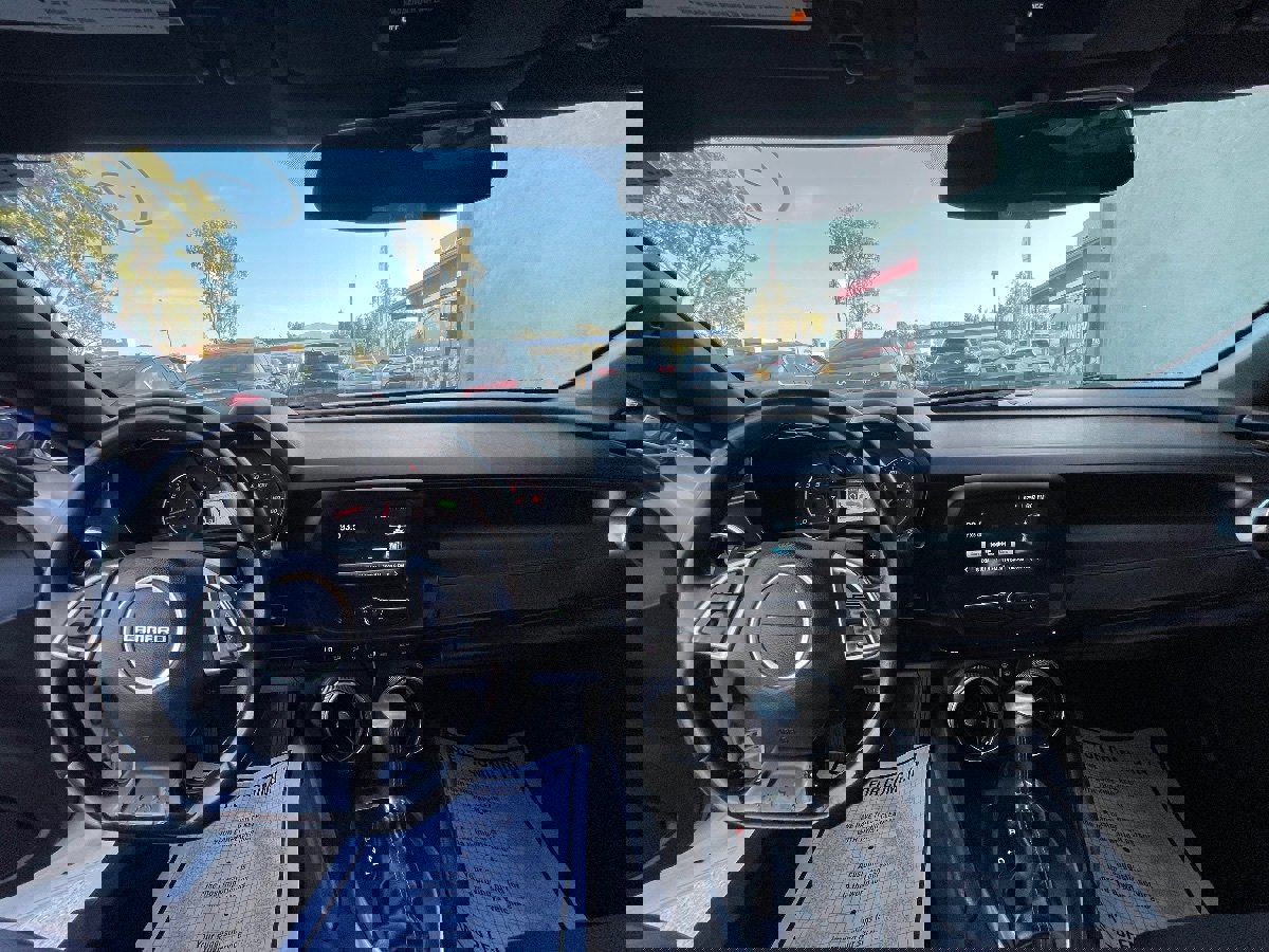 Used 2018 Chevrolet Camaro LT w/ RS Package image 9