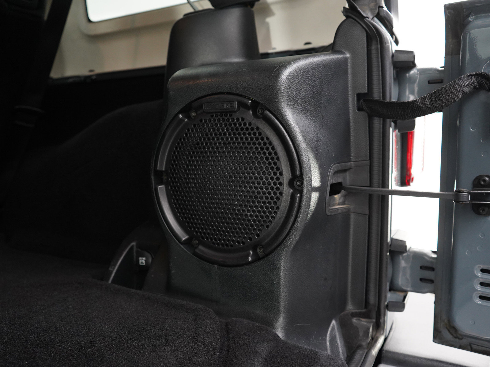 Used 2014 Jeep Wrangler Unlimited Sahara w/ Connectivity Group image 16