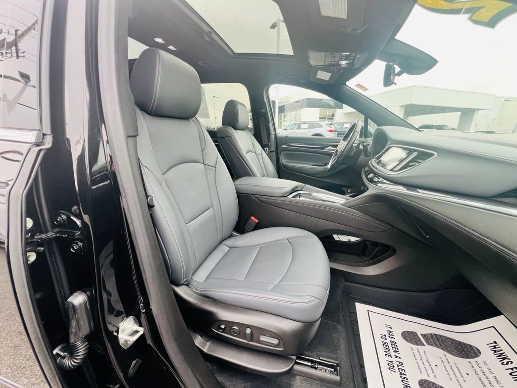 Used 2022 Buick Enclave Premium w/ Experience Buick Package image 42