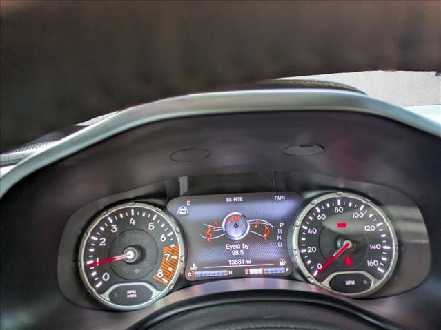 Used 2022 Jeep Renegade Altitude w/ Sun/Sound Group AWD/4WD image 10