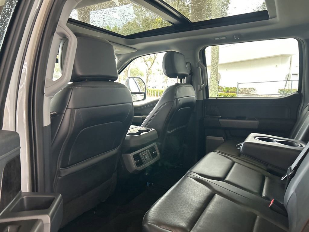 Used 2025 Ford F350 Lariat image 36