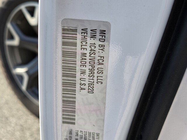 Used 2024 Jeep Wagoneer Series III AWD/4WD image 31