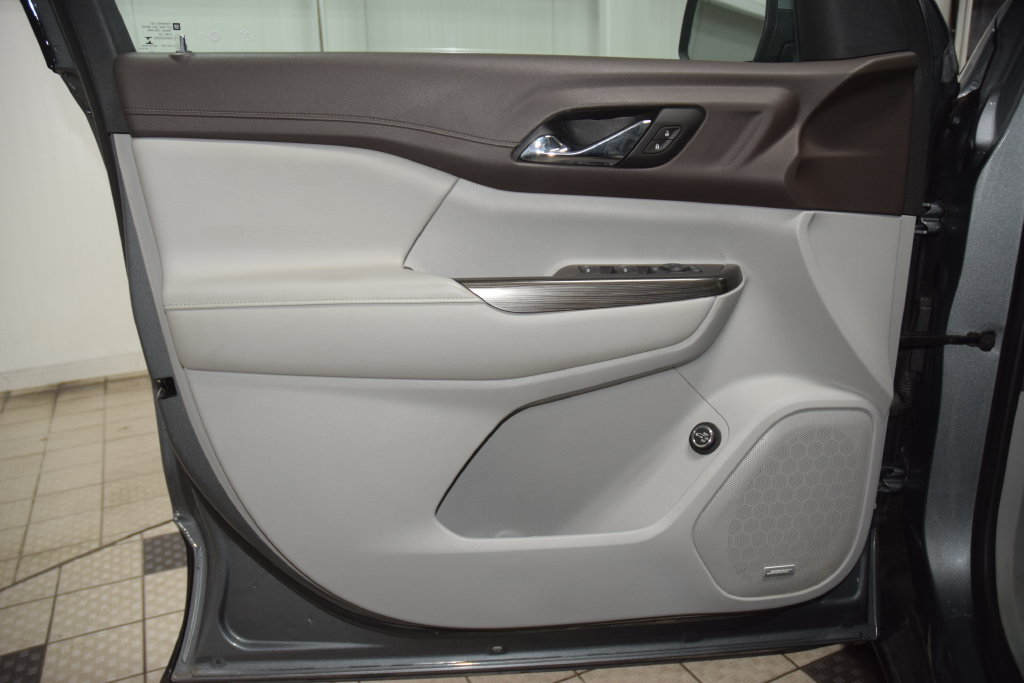 Used 2020 GMC Acadia SLT FWD image 49