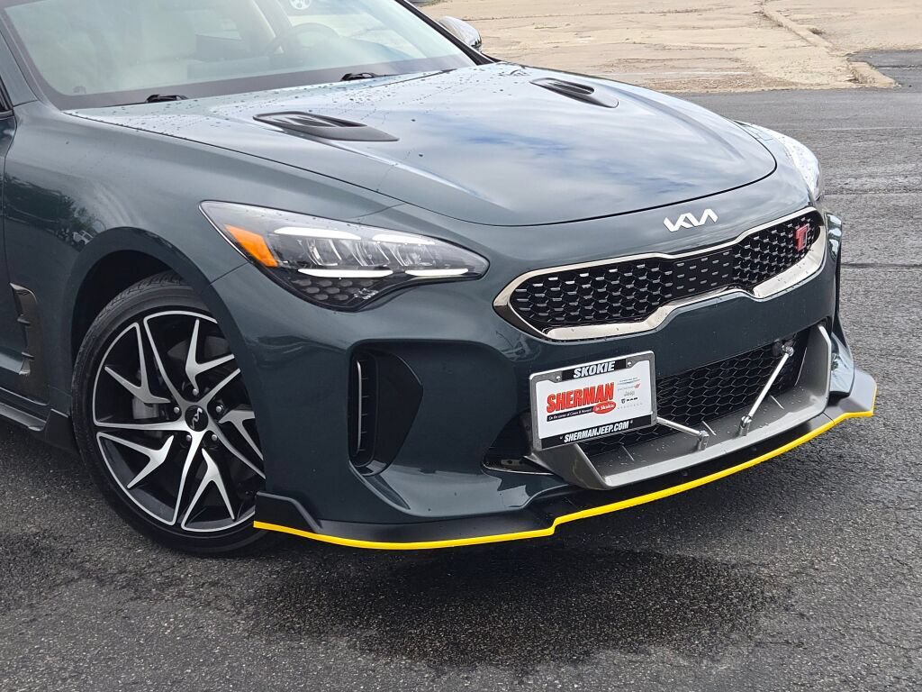 Used 2023 Kia Stinger GT-Line w/ Sun & Sound Package AWD/4WD image 2