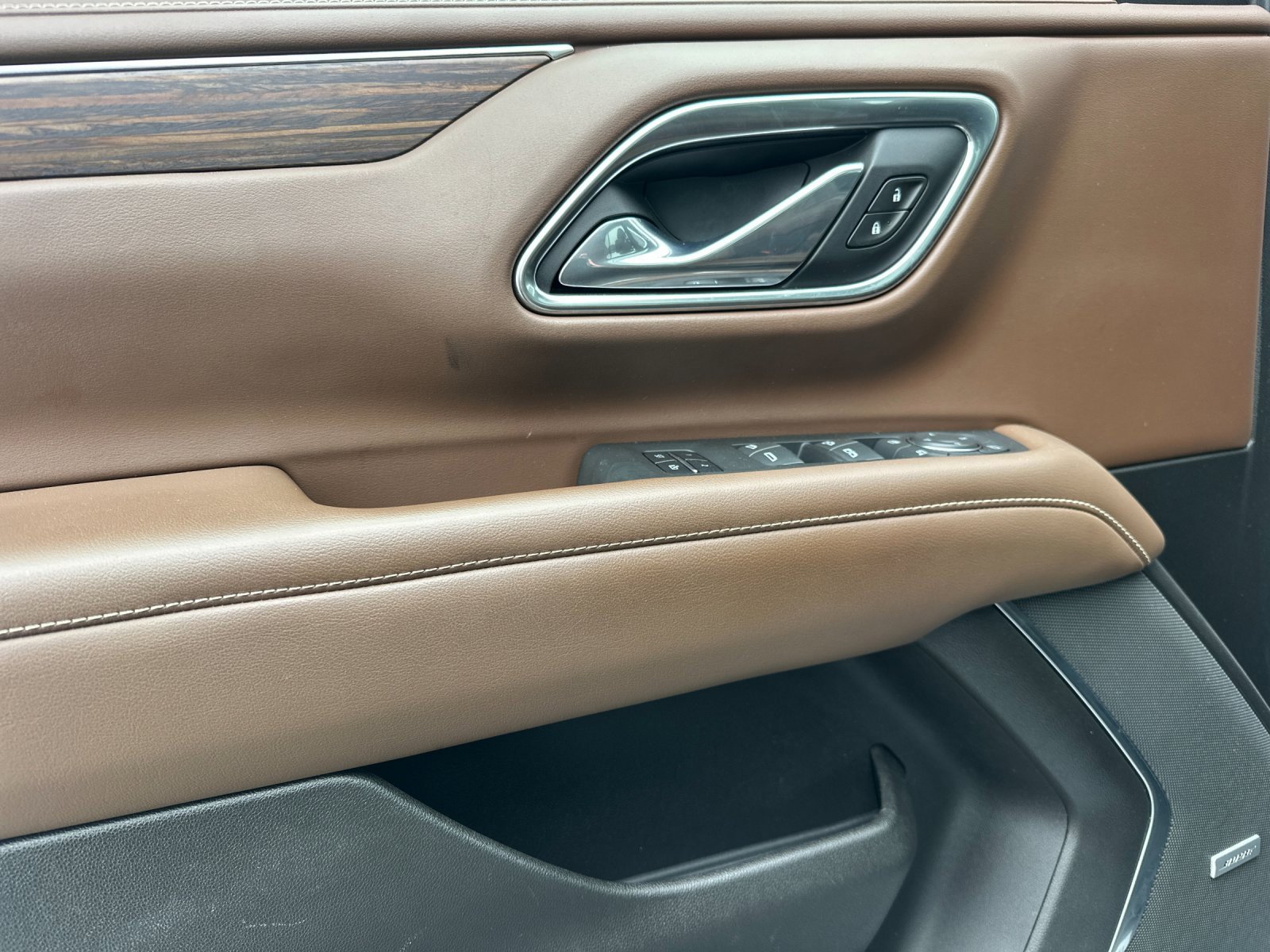 Used 2021 Chevrolet Tahoe High Country image 11