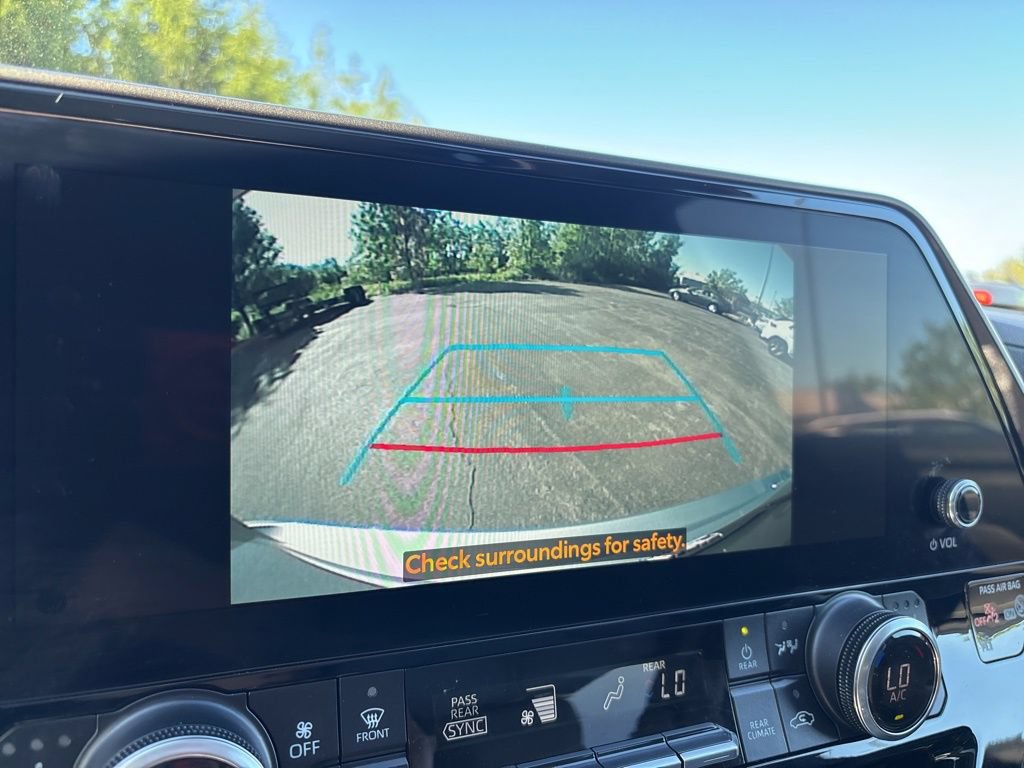 Used 2023 Toyota Highlander XLE AWD/4WD image 36