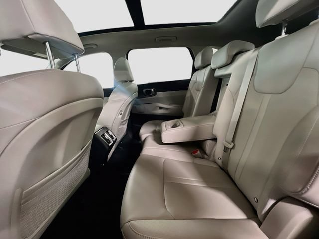 Certified 2024 Kia Sorento S w/ Panoramic Sunroof Package FWD image 25