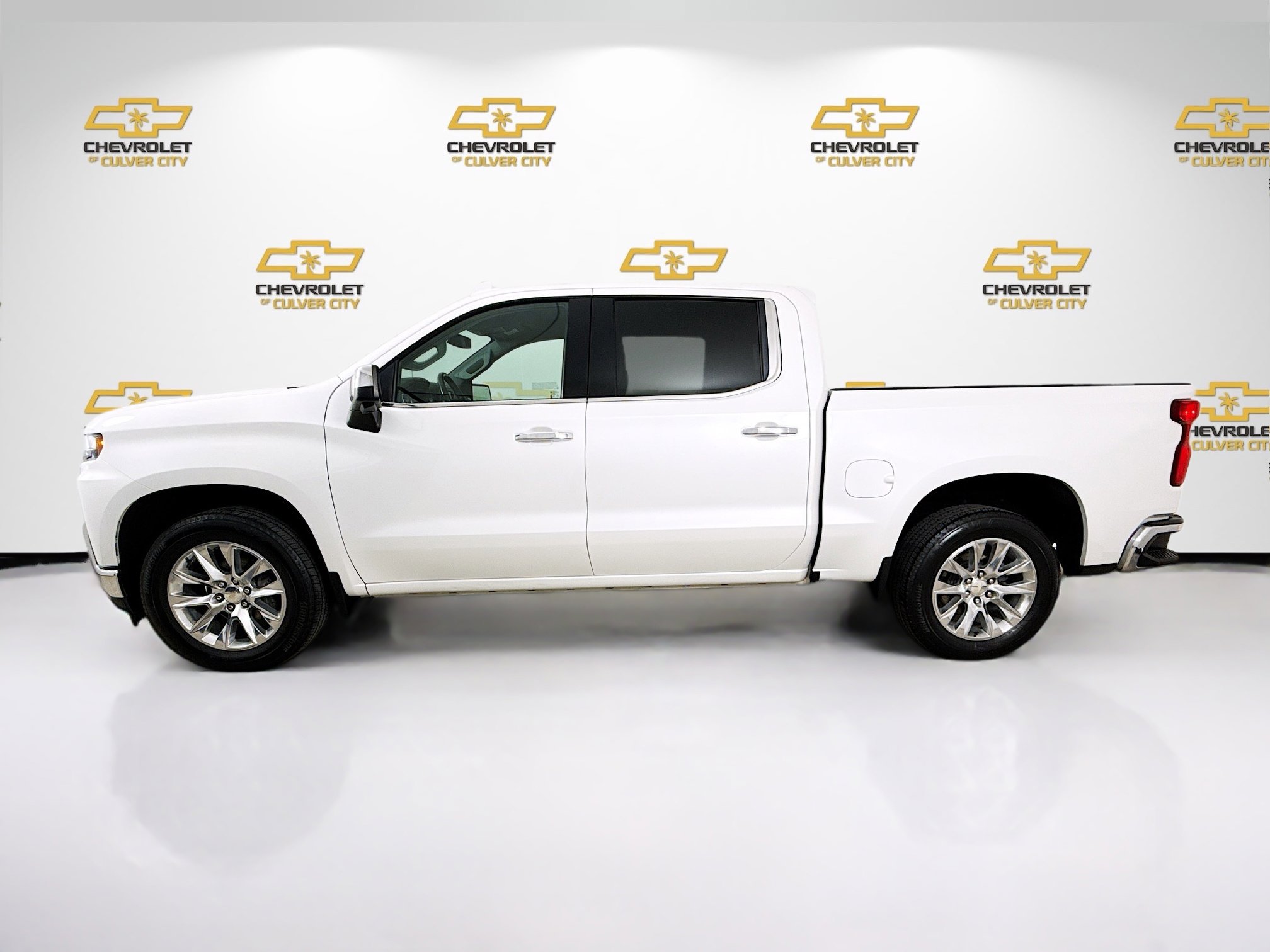 Used 2022 Chevrolet Silverado 1500 LTZ RWD image 4