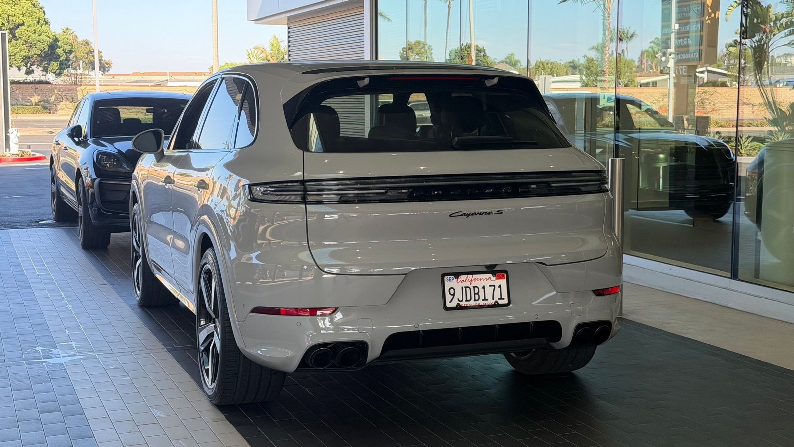 Certified 2024 Porsche Cayenne S AWD/4WD image 12