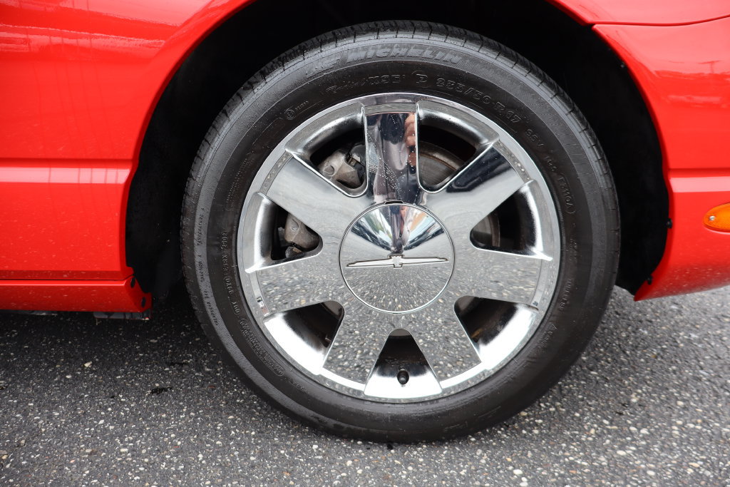Used 2002 Ford Thunderbird RWD image 9