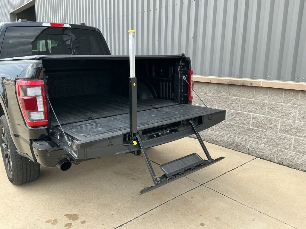 Used 2023 Ford F150 Lariat w/ Equipment Group 502A High image 27
