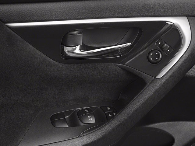 Used 2014 Nissan Altima 2.5 SV FWD image 15