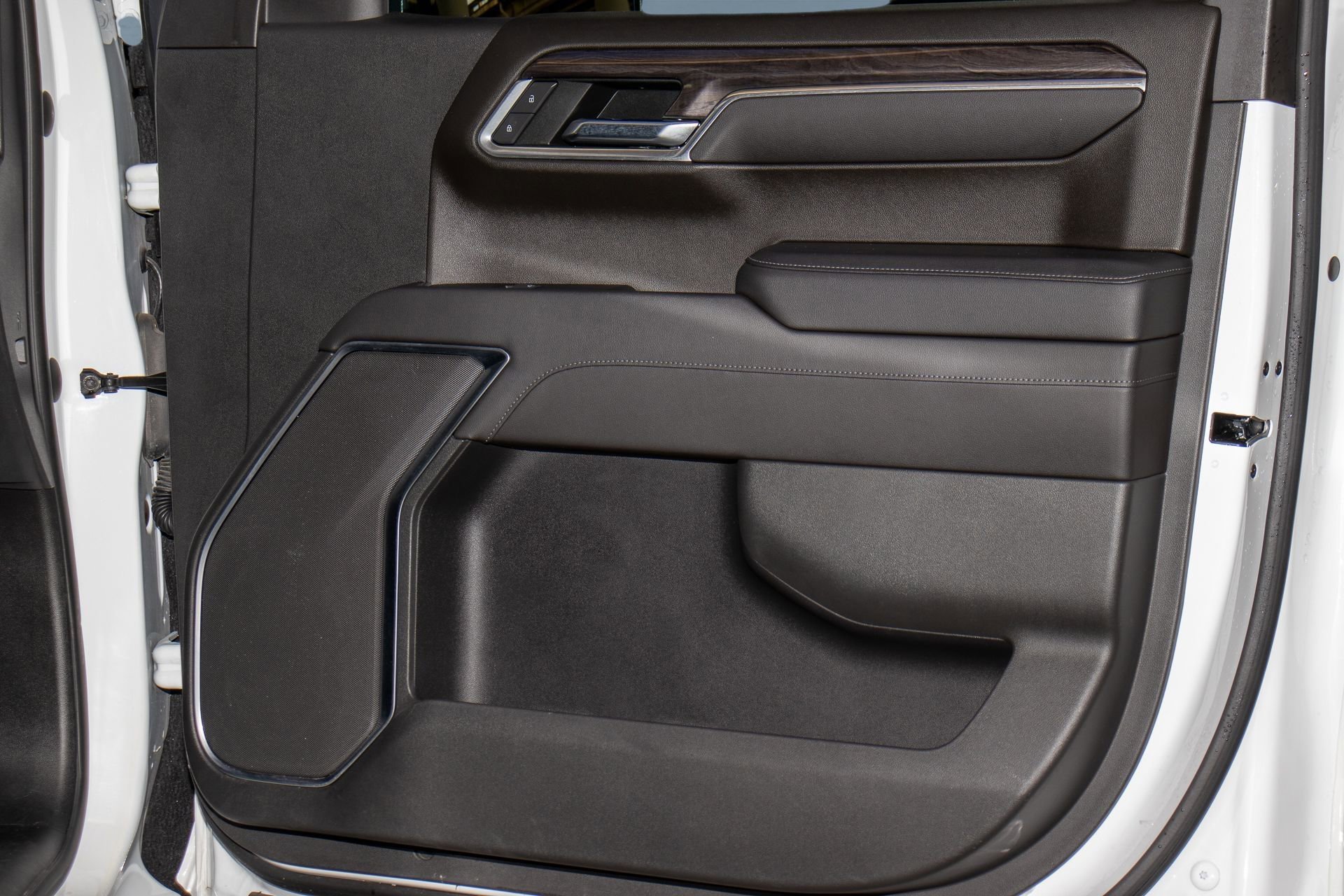 Used 2022 Chevrolet Silverado 1500 LTZ image 17