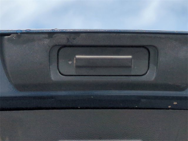 Used 2022 Chevrolet Traverse LS w/ Midnight/Sport Edition image 15