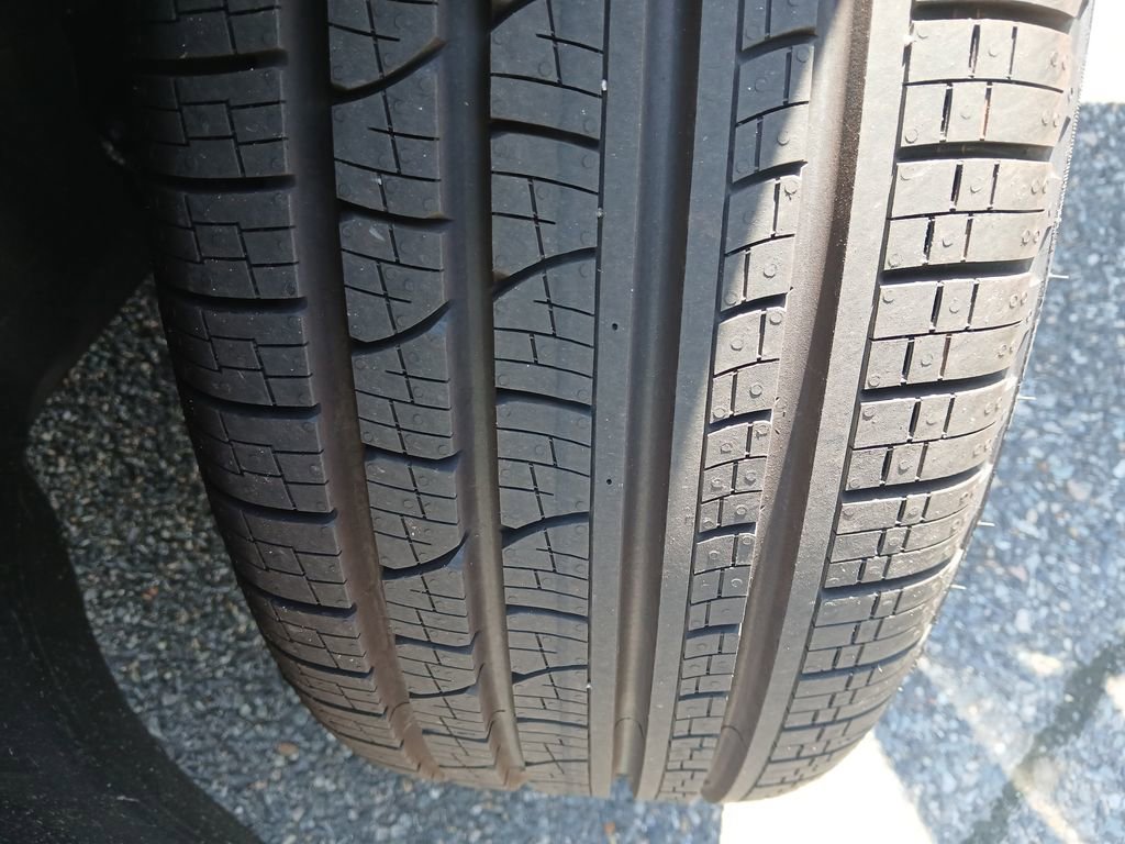 Used 2025 Volkswagen Tiguan SE image 26