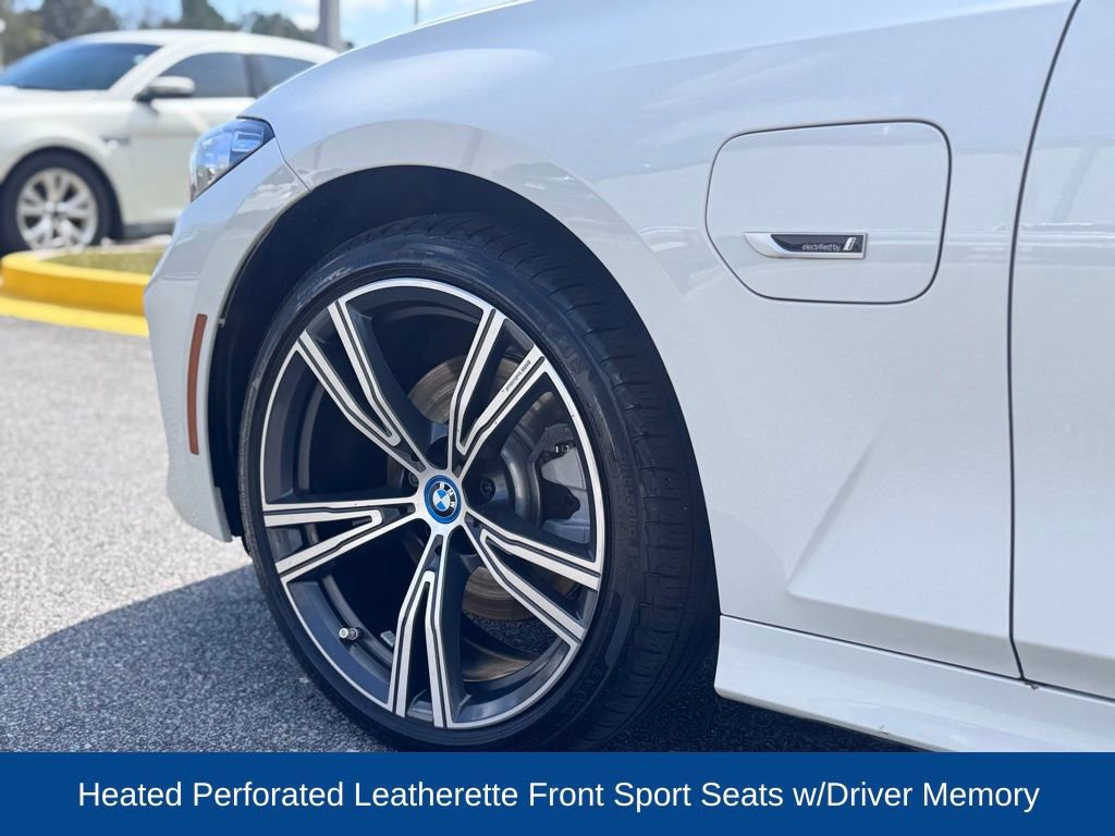 Used 2023 BMW 330e w/ Premium Package image 8
