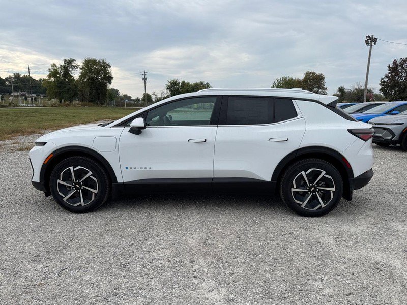 New 2026 Chevrolet Equinox EV LT FWD image 2