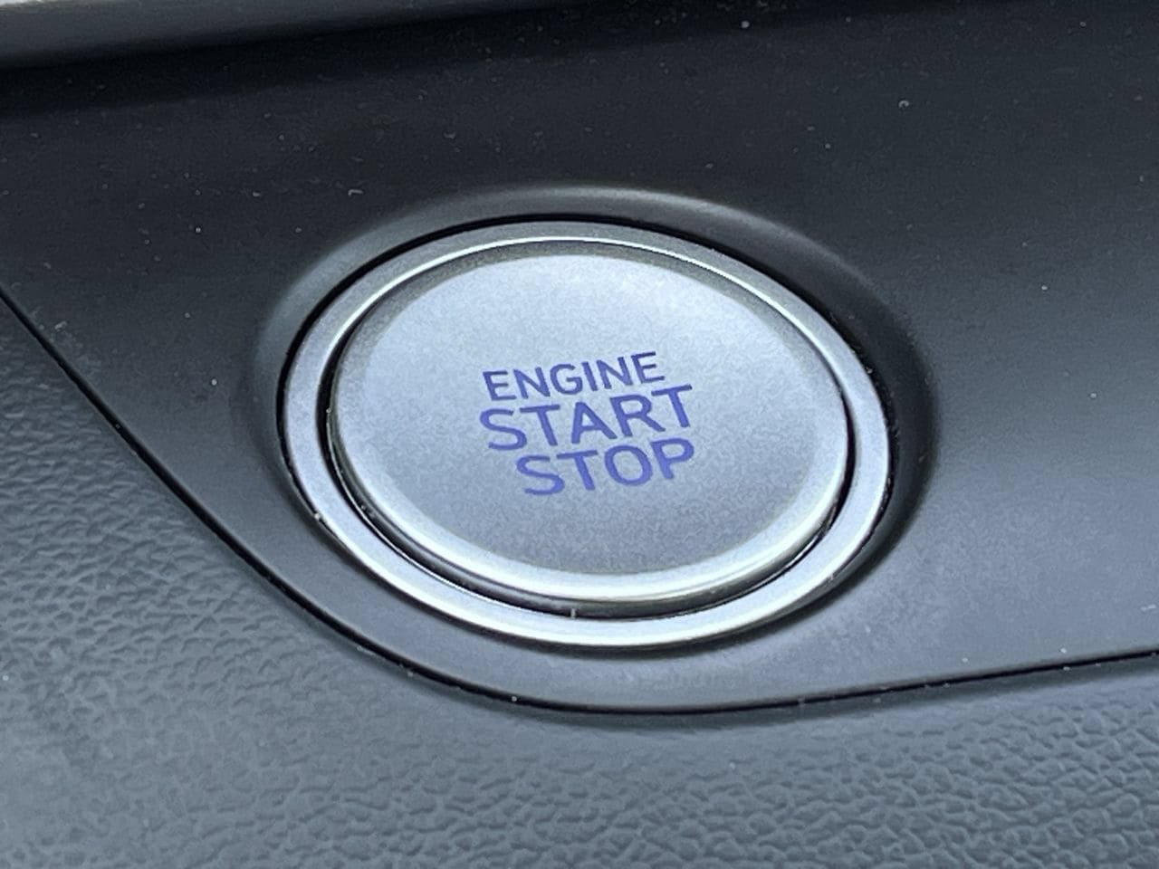 Used 2024 Hyundai Elantra Limited FWD image 19
