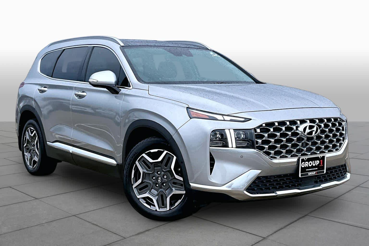 Used 2023 Hyundai Santa Fe Limited FWD image 3